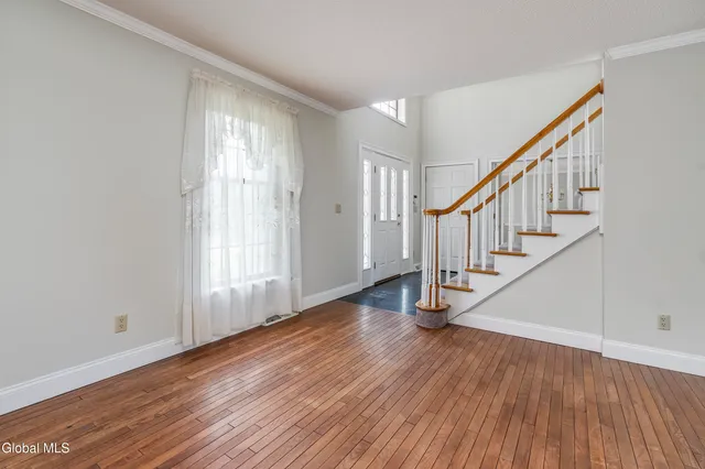 $729,000 | 987-983 Grooms Road, Rexford, NY 12148