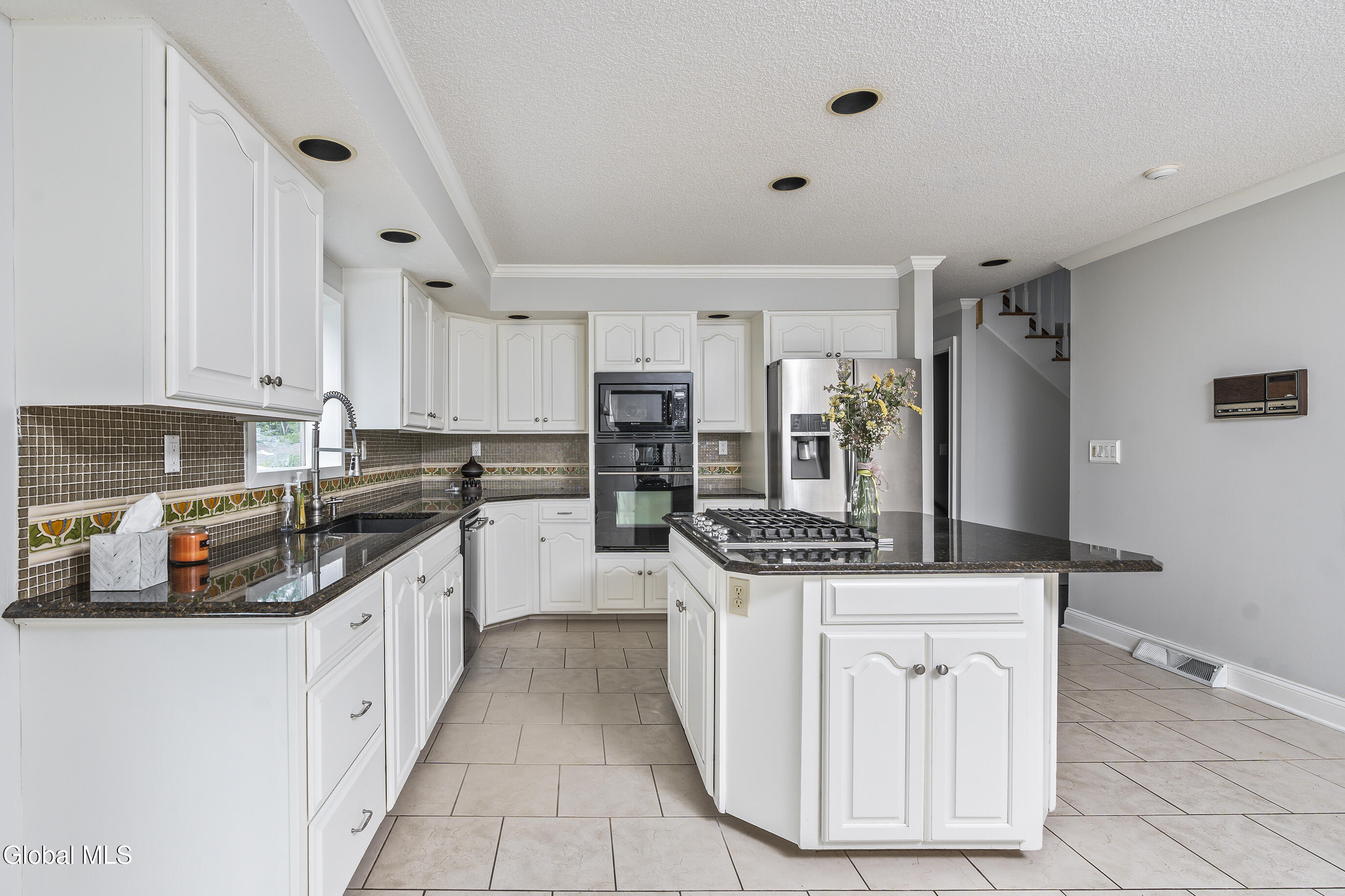 987-983 Grooms Road Rexford, NY 12148 - Photo 17 of 85 019-987-Grooms-Road