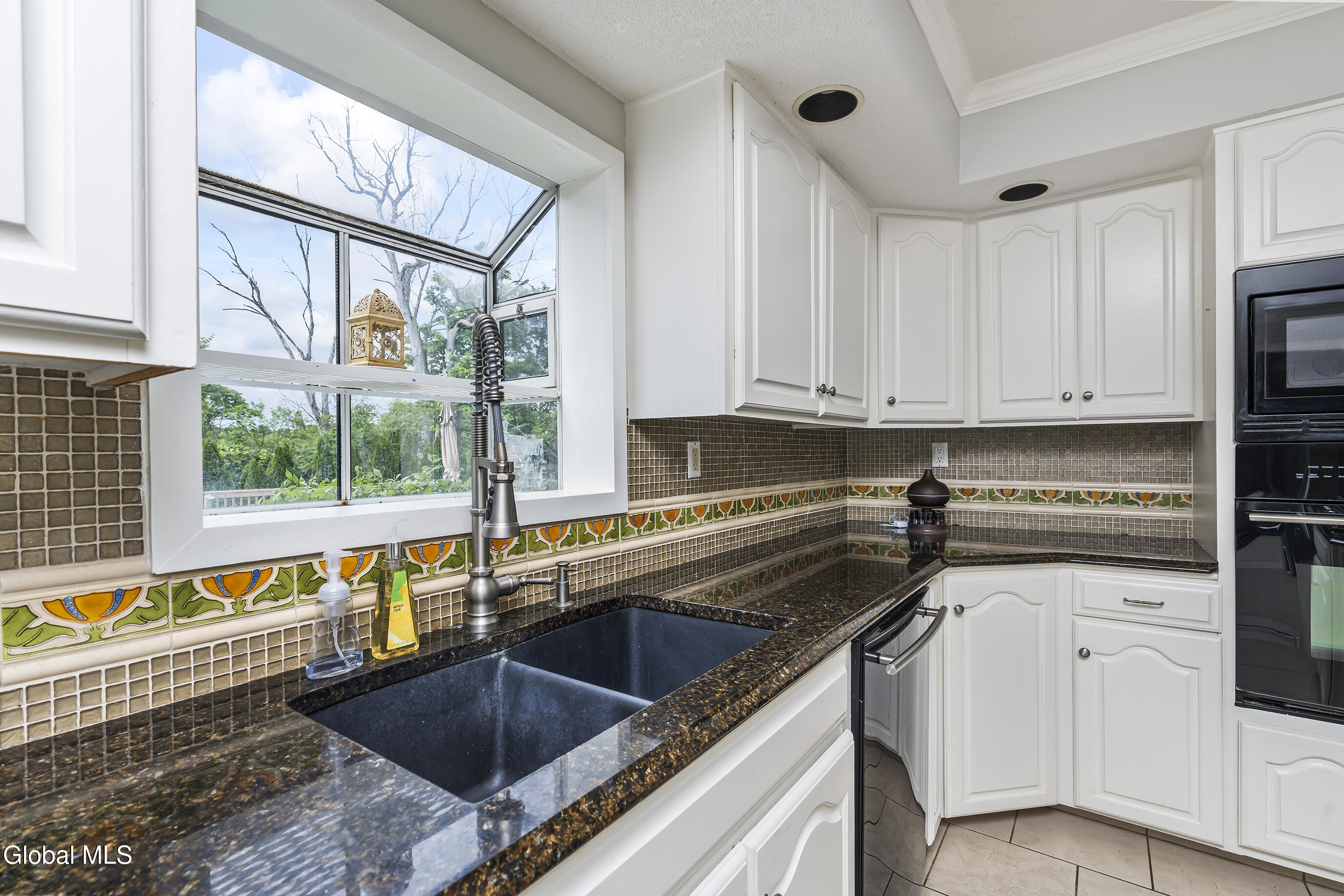 987-983 Grooms Road Rexford, NY 12148 - Photo 18 of 85 020-987-Grooms-Road