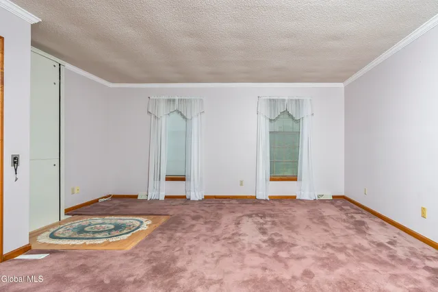 $729,000 | 987-983 Grooms Road, Rexford, NY 12148