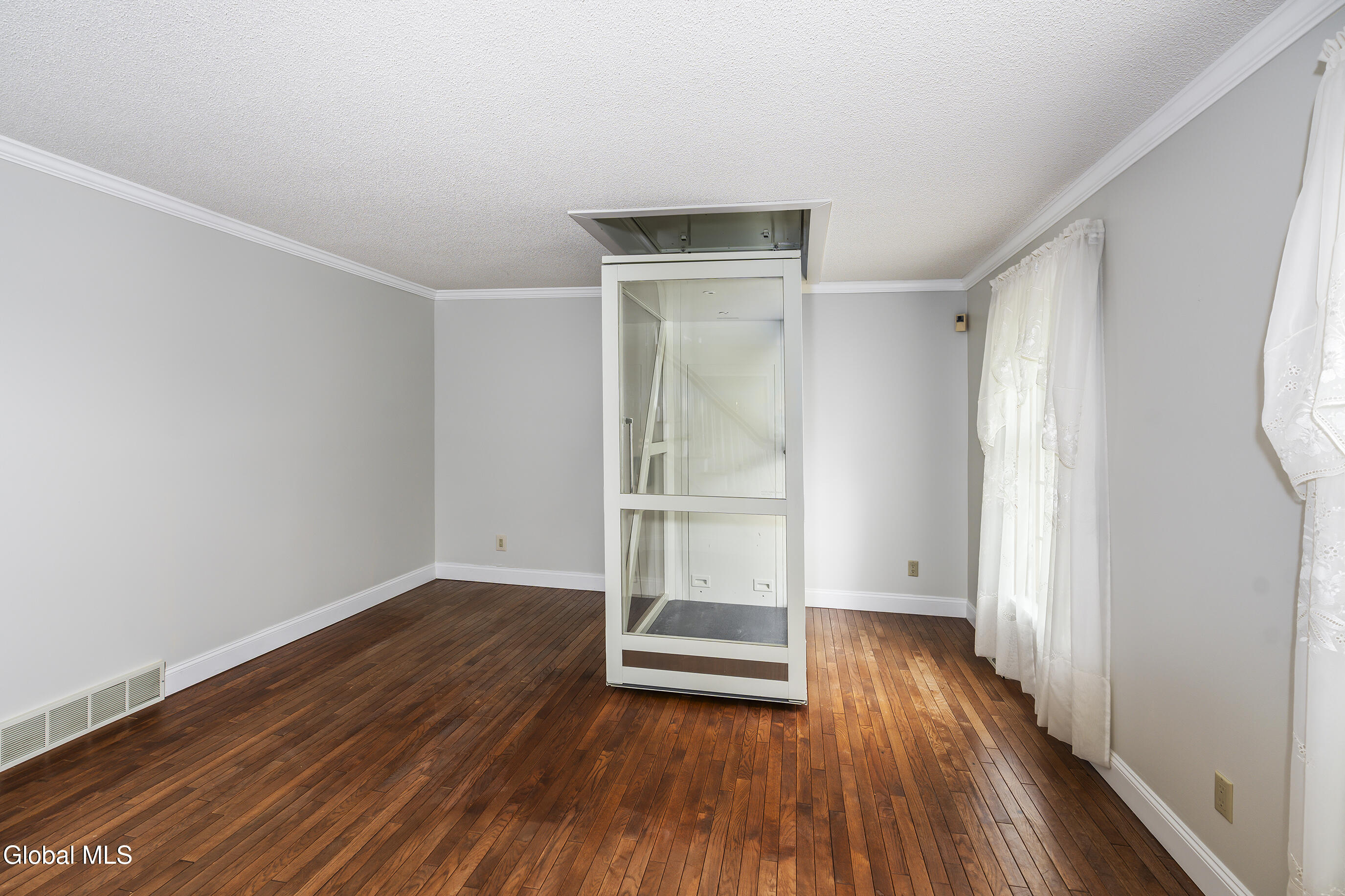 987-983 Grooms Road Rexford, NY 12148 - Photo 10 of 85 012-987-Grooms-Road