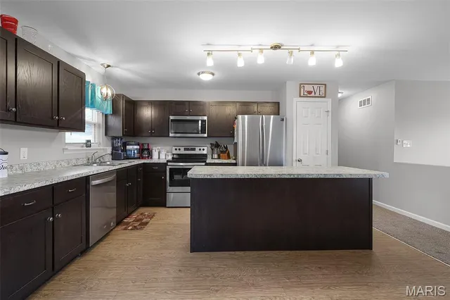 $274,900 | 10366 Hawks Nest Drive, Hillsboro, MO 63050