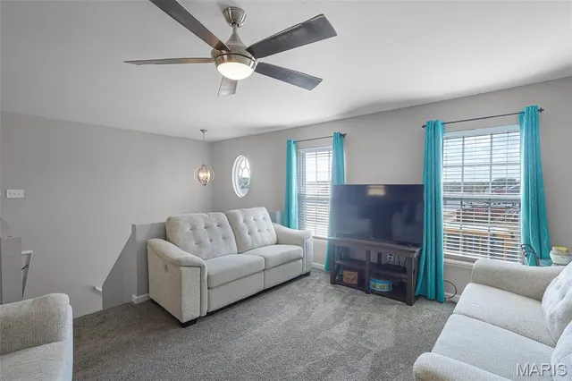 $274,900 | 10366 Hawks Nest Drive, Hillsboro, MO 63050