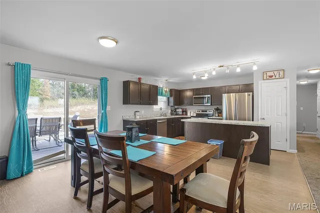 $274,900 | 10366 Hawks Nest Drive, Hillsboro, MO 63050