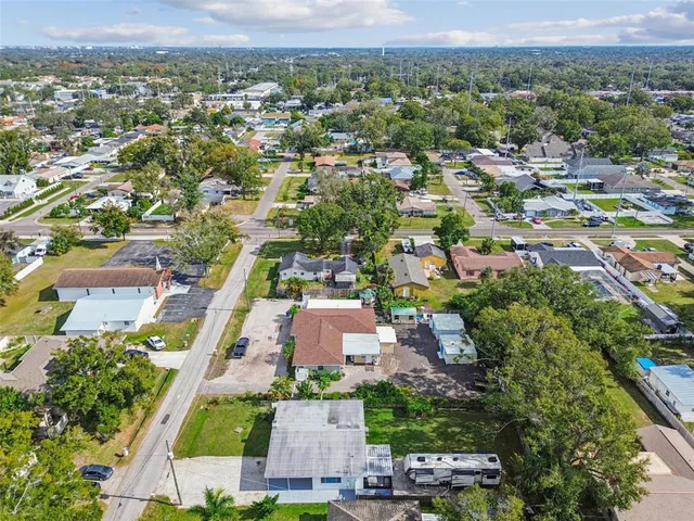 $439,900 | 2810 Silver Lake Avenue, Tampa, FL 33614