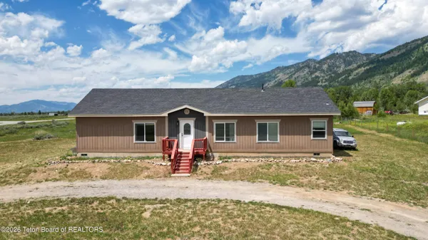 $425,000 | 211 Ponderosa Drive, Star Valley Ranch, WY 83127