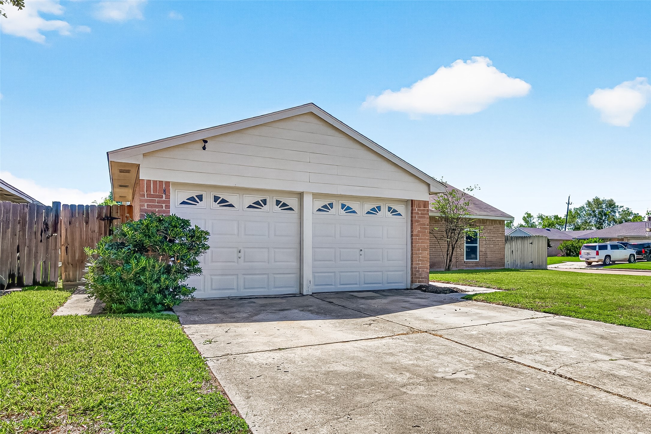 11202 Fleur Drive Houston, TX 77065 - Photo 3 of 41