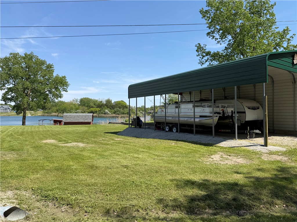 402 North End Road Oakwood, IL 61858 - Photo 1 of 23