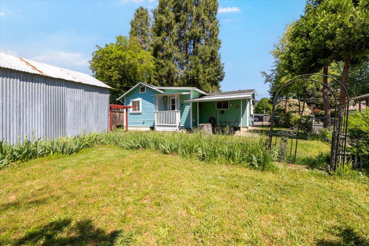 515 Southeast Riverside Avenue Grants Pass, OR 97526 - Photo 22 of 22 22-CI_8156