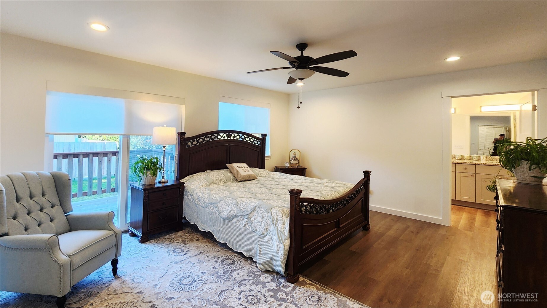 371 Centaurus Avenue Southwest Ocean Shores, WA 98569 - Photo 17 of 40 a bedroom with a bed and a couch