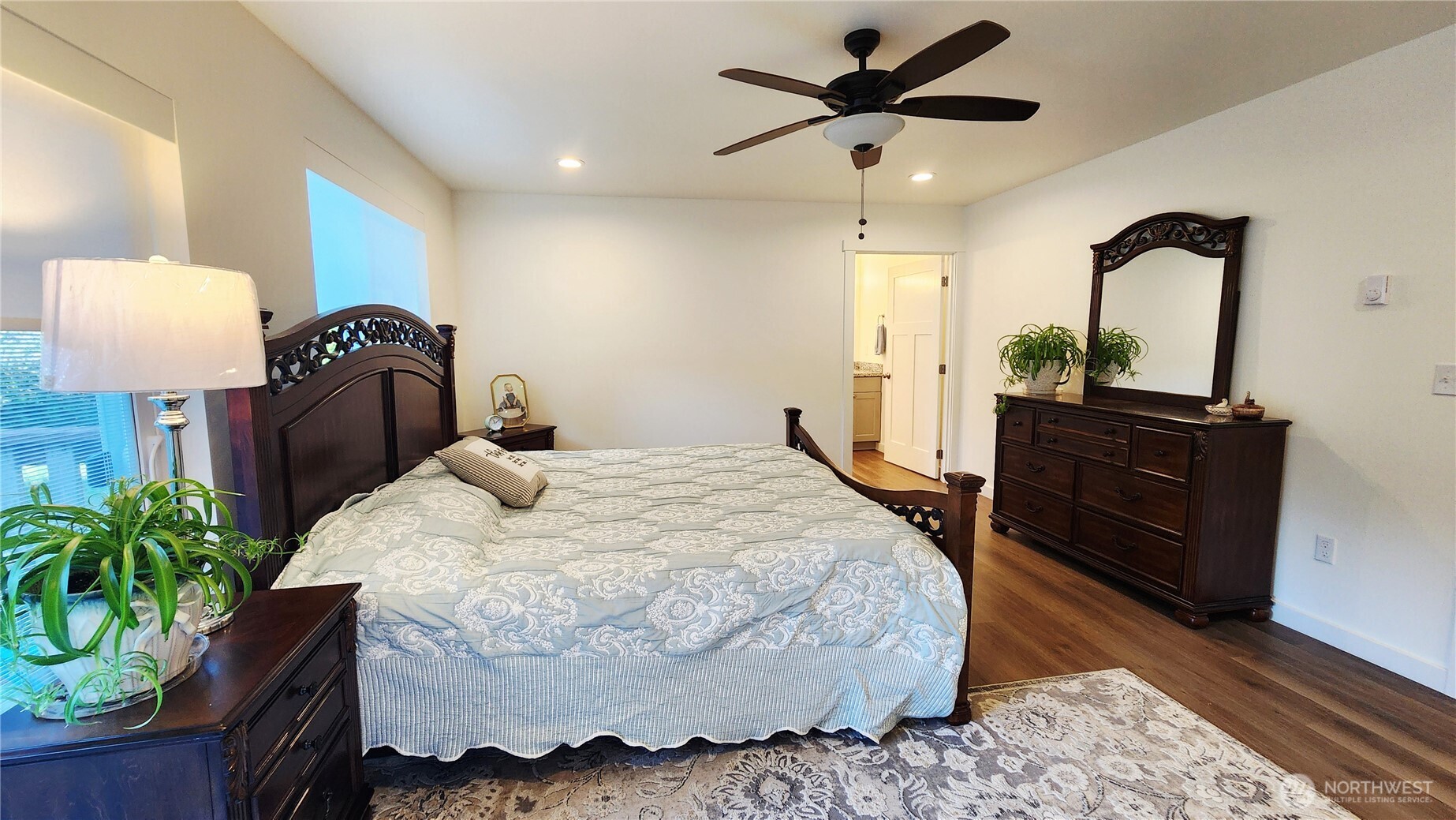 371 Centaurus Avenue Southwest Ocean Shores, WA 98569 - Photo 19 of 40 a bedroom with a bed and a dresser