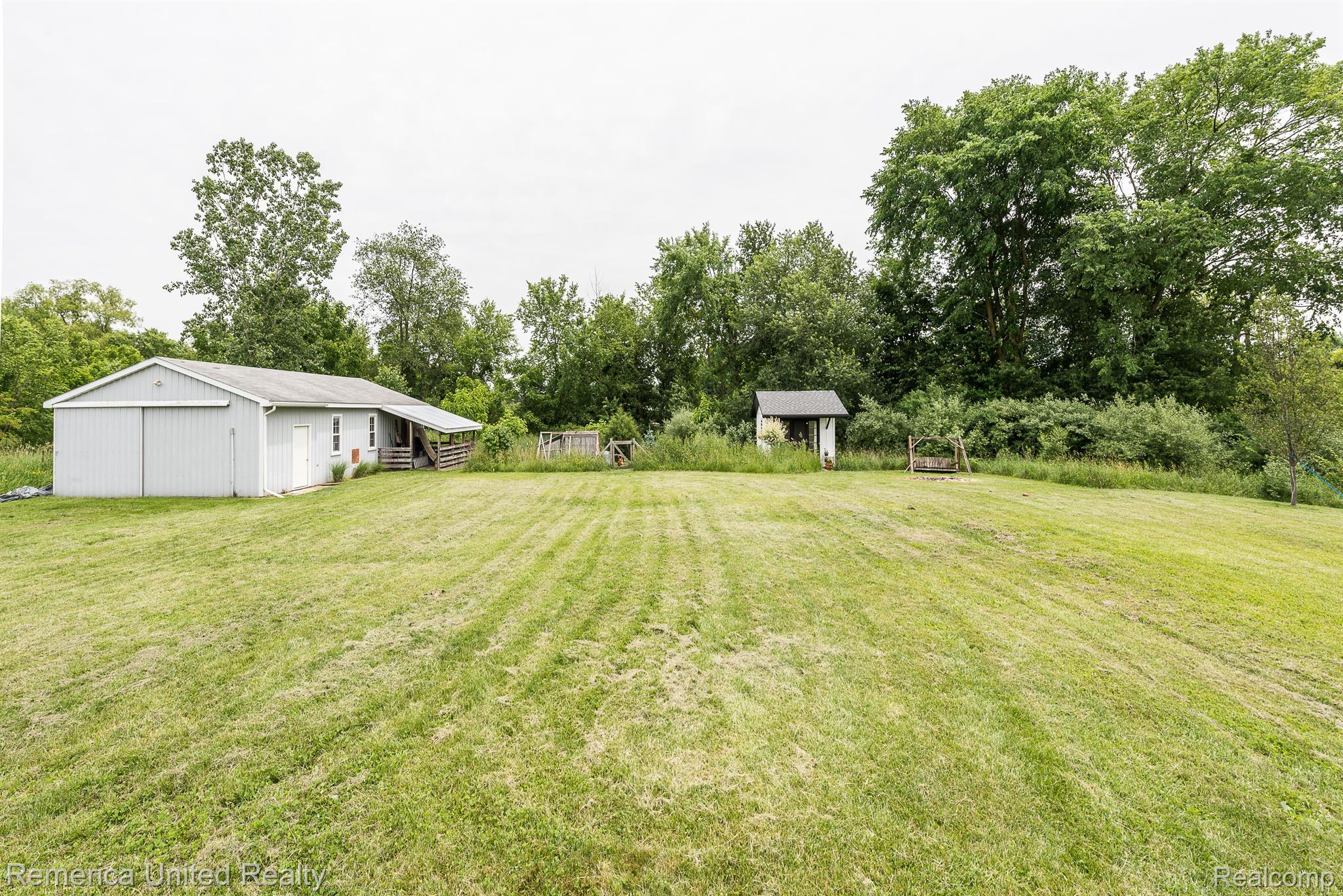 2615 Cedar Lake Road Howell, MI 48843 - Photo 4 of 47 Gallery Image 4