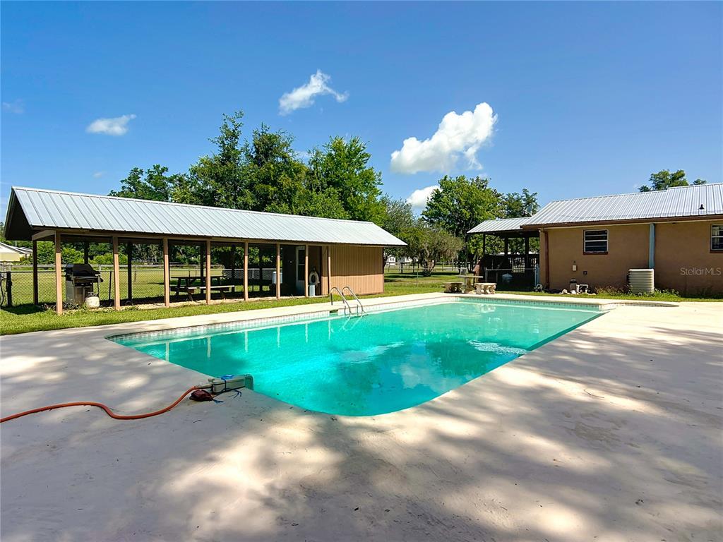 3040 Northeast 97th Street Road Anthony, FL 32617 - Photo 35 of 59