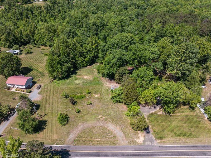 7250 Dennis Road Walnut Cove, NC 27052 - Photo 2 of 8