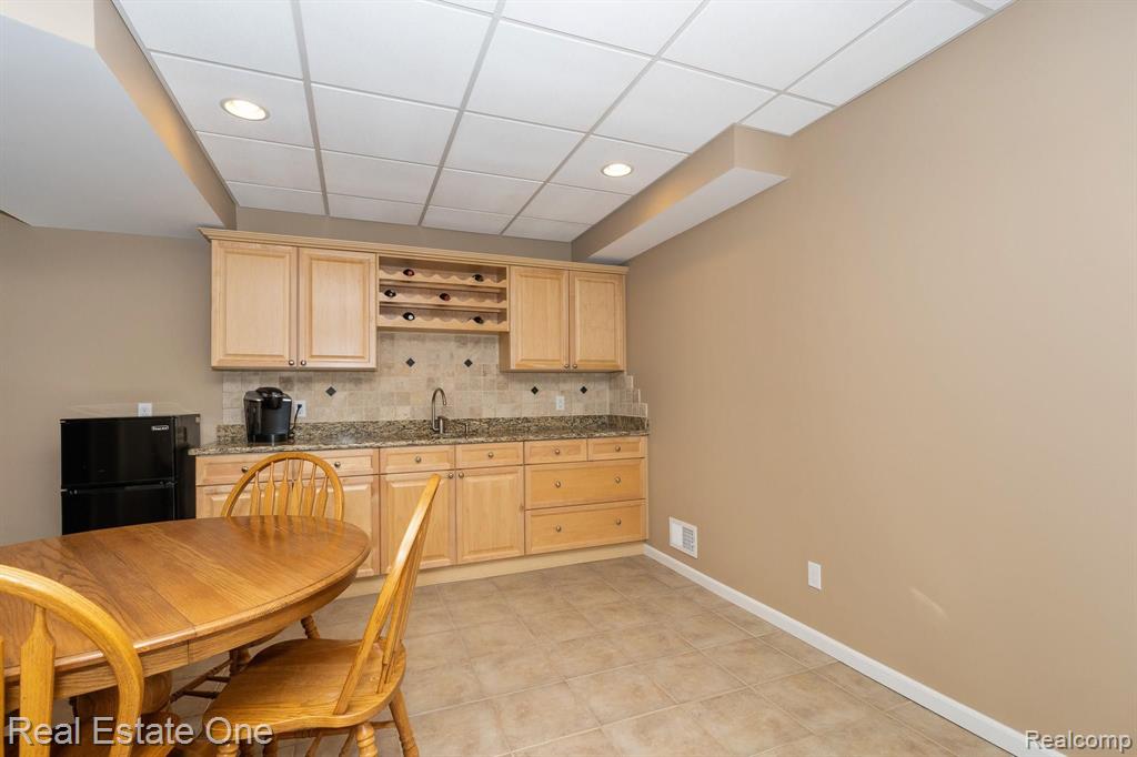 1177 Chesapeake Rochester Hills, MI 48307 - Photo 52 of 63