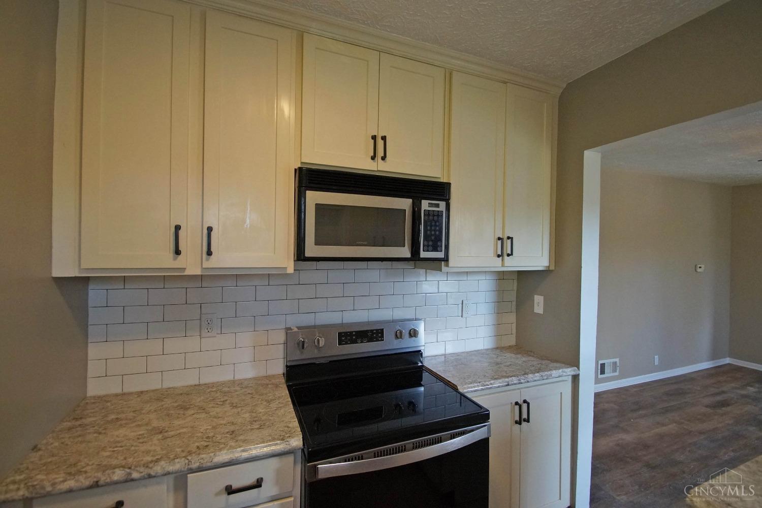 41 Anderson Ferry Road Cincinnati, OH 45238 - Photo 12 of 17 Gallery Image 12