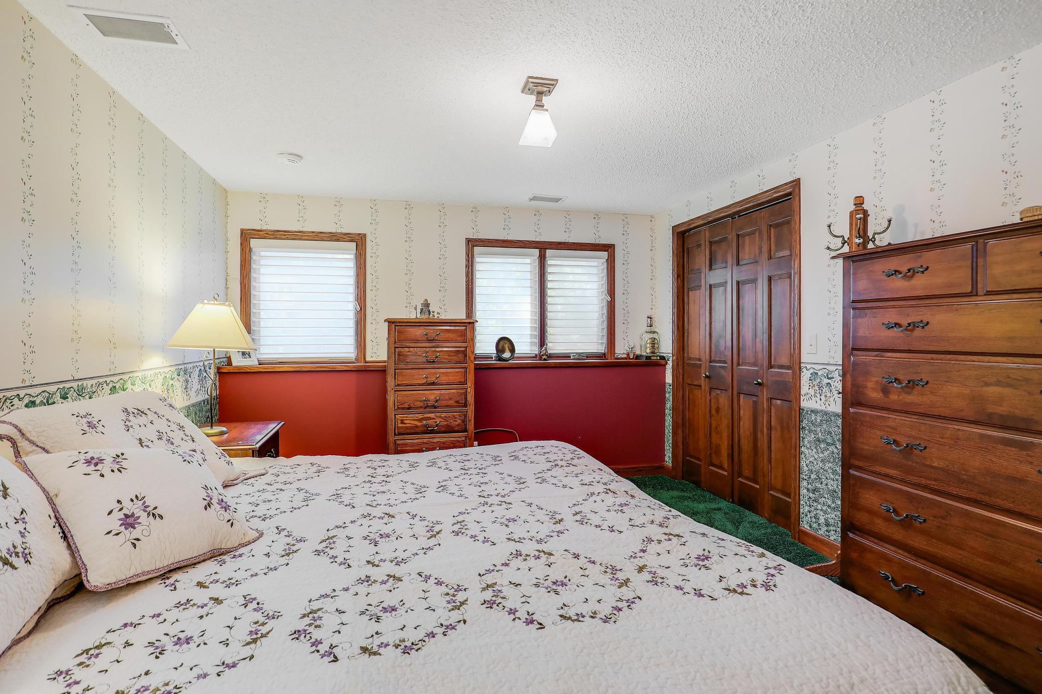 10021 Colorado Road Bloomington, MN 55438 - Photo 24 of 31 Gallery Image 24