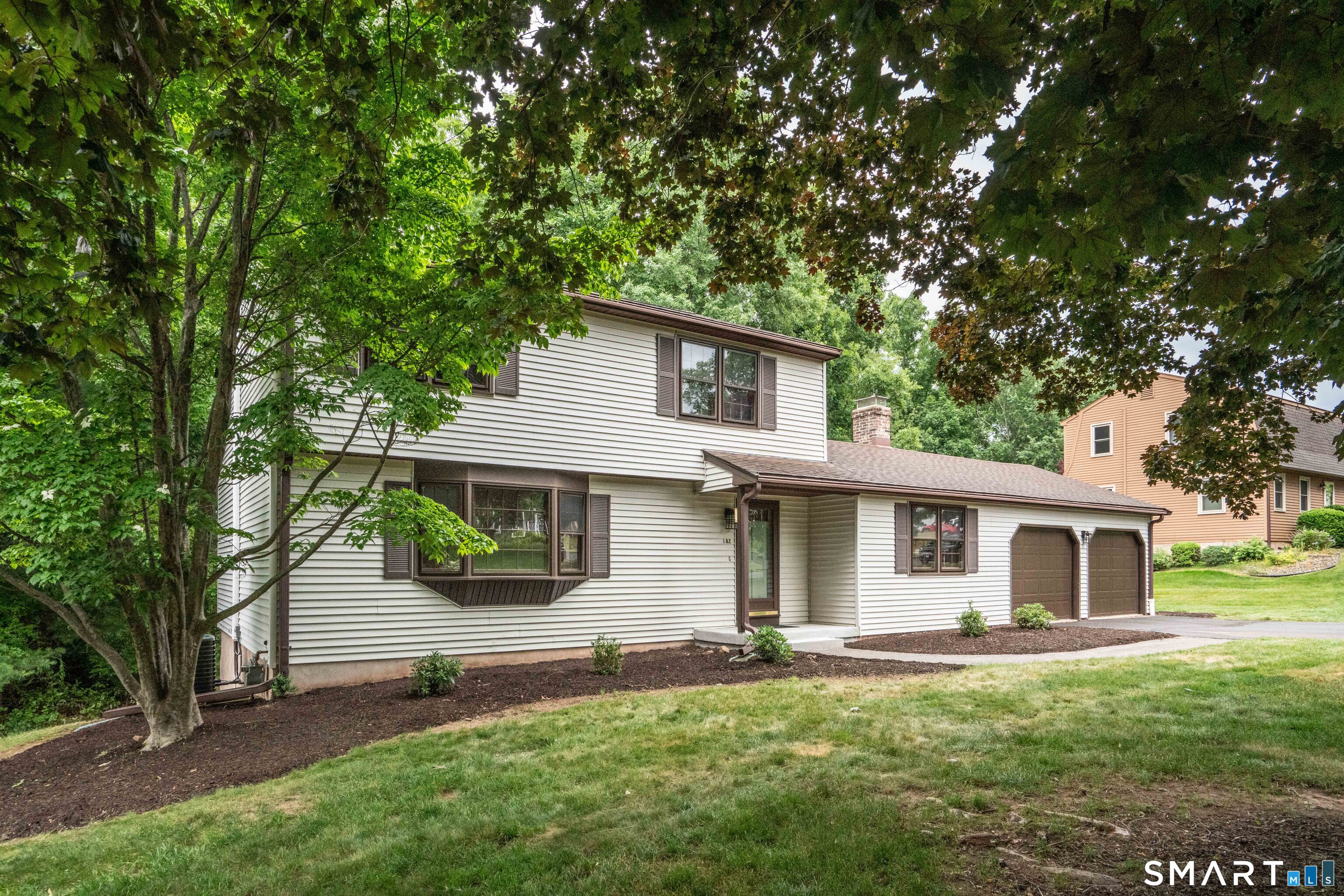 182 Valley View Road Manchester, CT 06040 - Photo 2 of 40