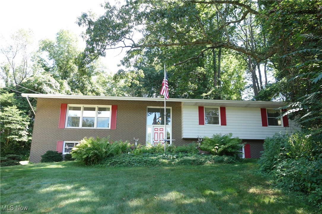 4943 Mayfair Road Green, OH 44720 - Photo 32 of 47 4243 Mayfair Rd, is a
Ranch style Bi-level