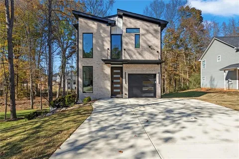 $514,000 | 752 Crystal Bay Road, Villa Rica, GA 30180
