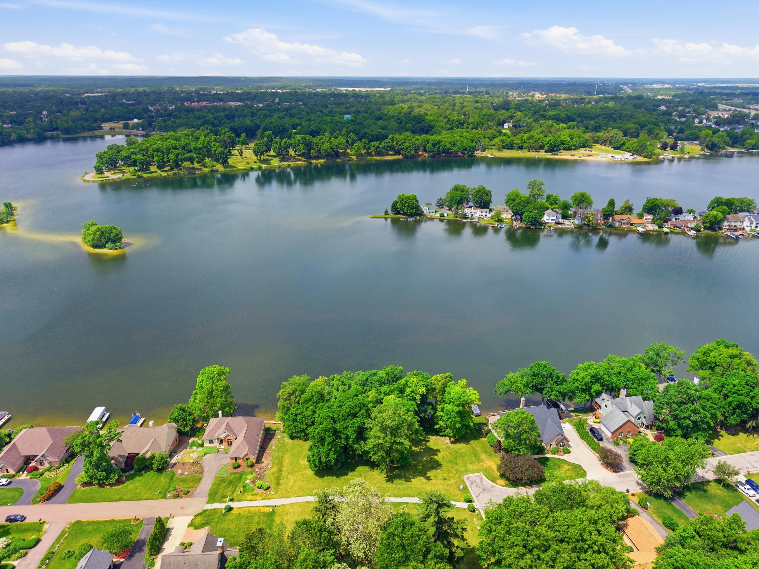 2452 Moore Place Howell, MI 48843 - Photo 44 of 48 14-DJI_20260610121206_0867_D