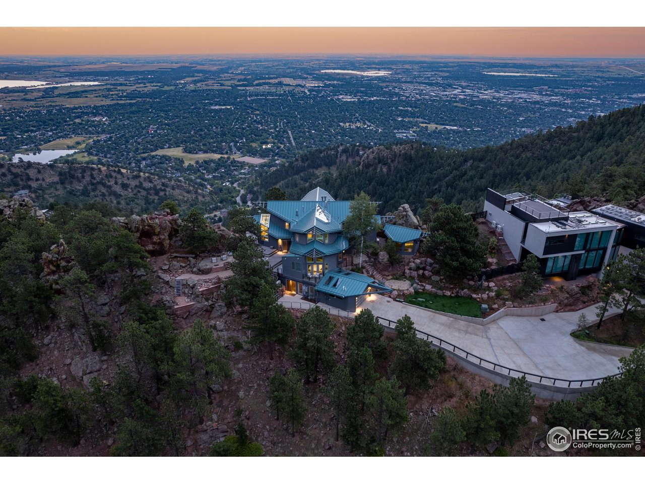 1145 Timber Lane Boulder, CO 80304 - Photo 37 of 40 a view of city and mountain view
