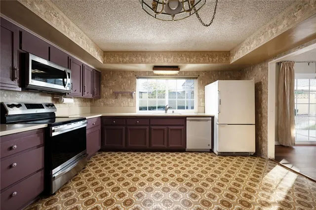 $989,000 | 944 East Concord Avenue, Orange, CA 92867