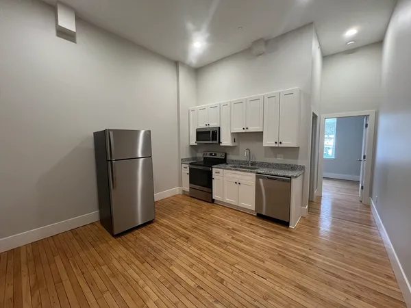 $1,550 | 34 St Joseph Street, Unit 19, Fall River, MA 02723