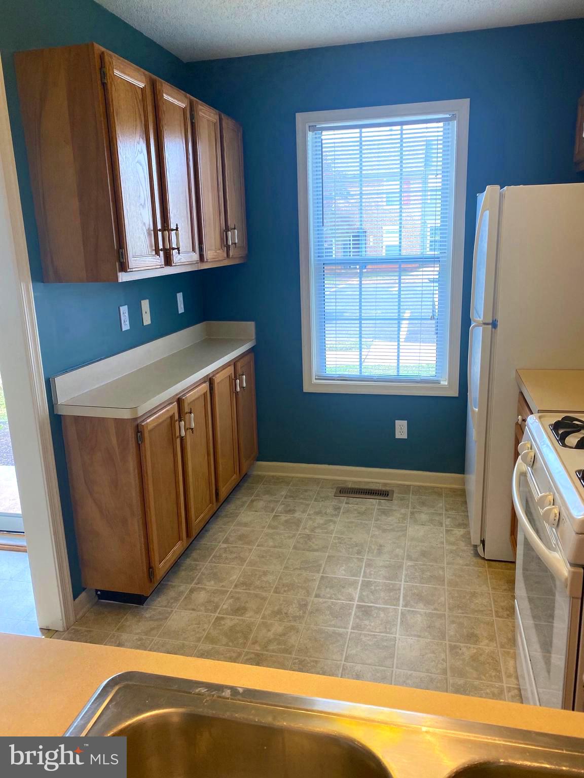 696 Ripplebrook Drive Culpeper, VA 22701 - Photo 4 of 13 Kitchen