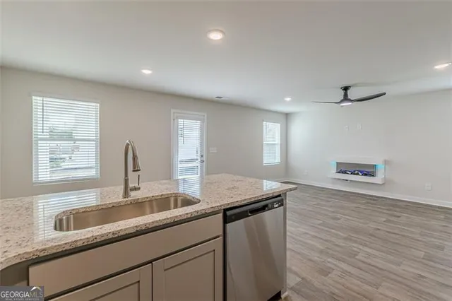 $2,300 | 4839 Station, Union City, GA 30291