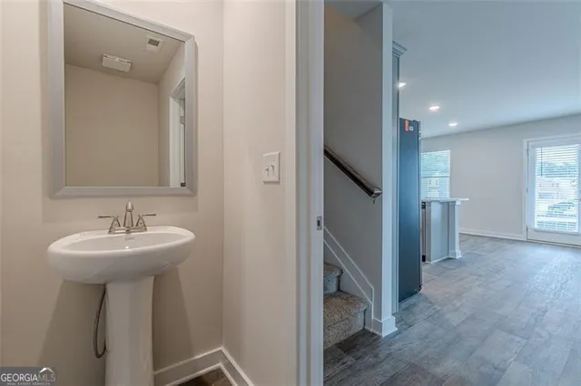 $2,300 | 4839 Station, Union City, GA 30291