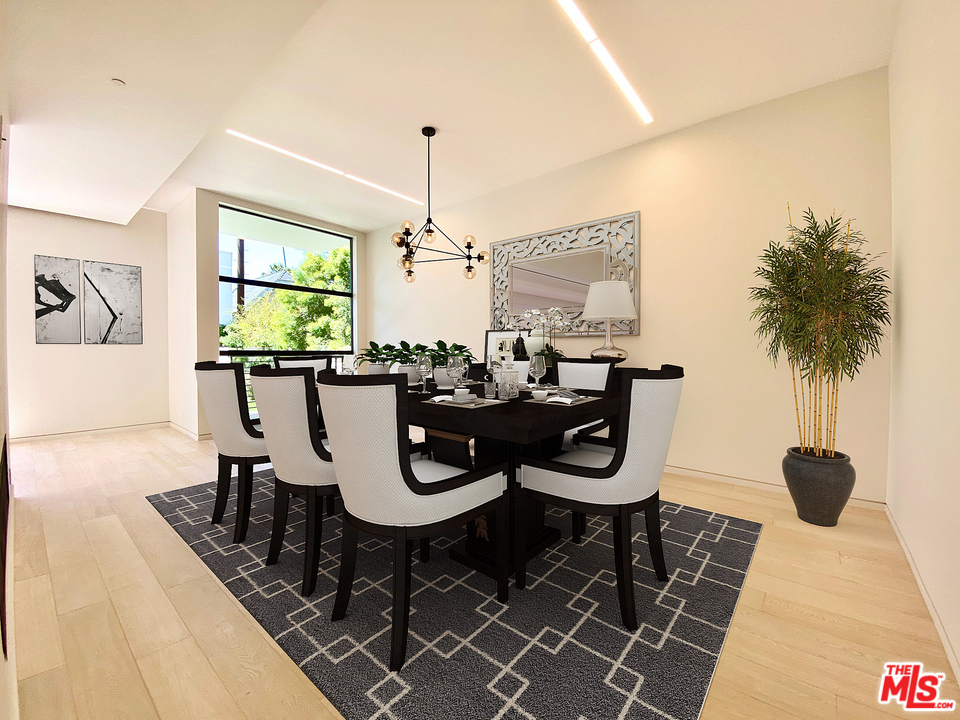 125 North Stanley Drive Beverly Hills, CA 90211 - Photo 8 of 17