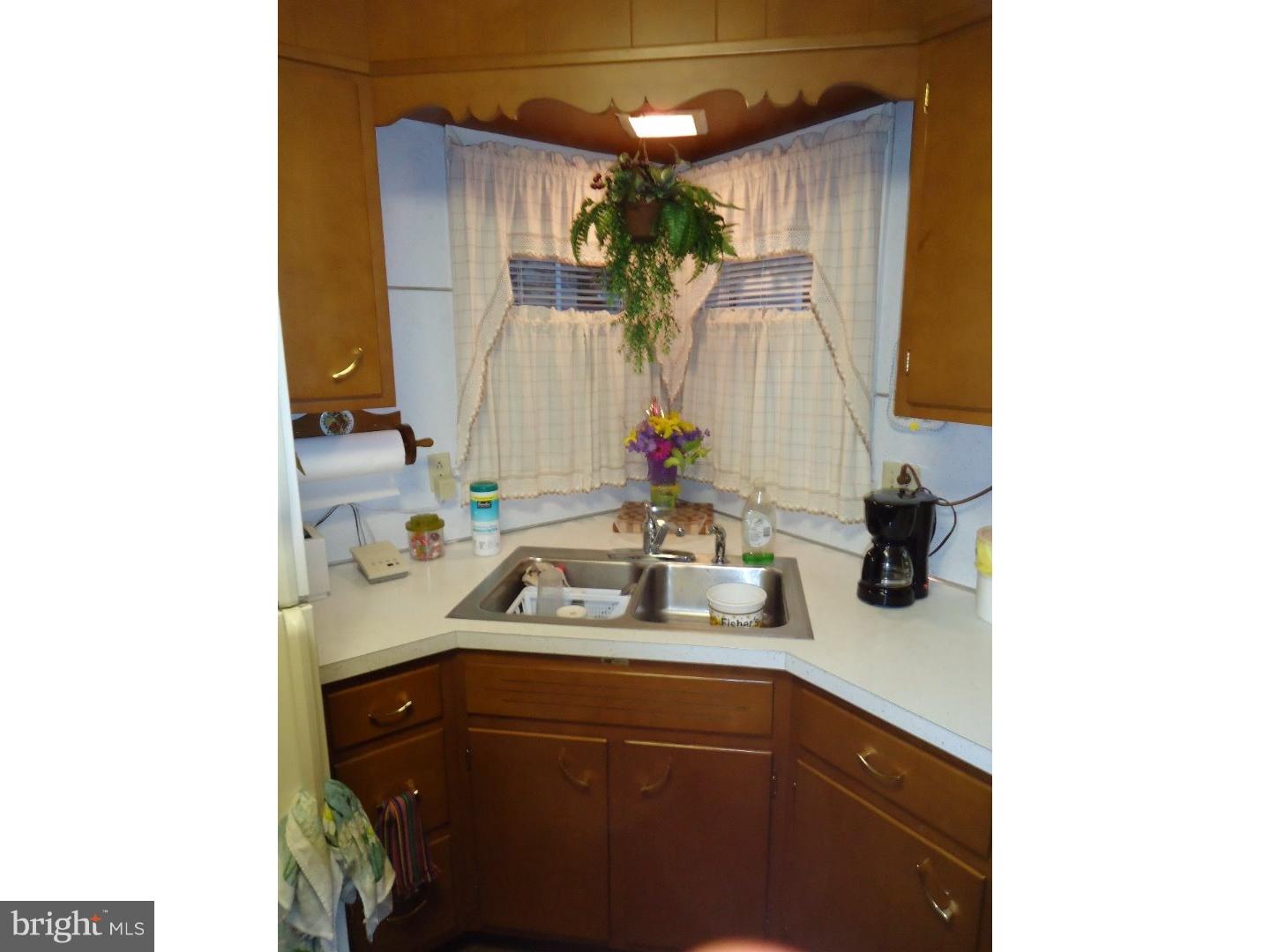 800 Emerson Avenue Laureldale, PA 19605 - Photo 14 of 24 Kitchen