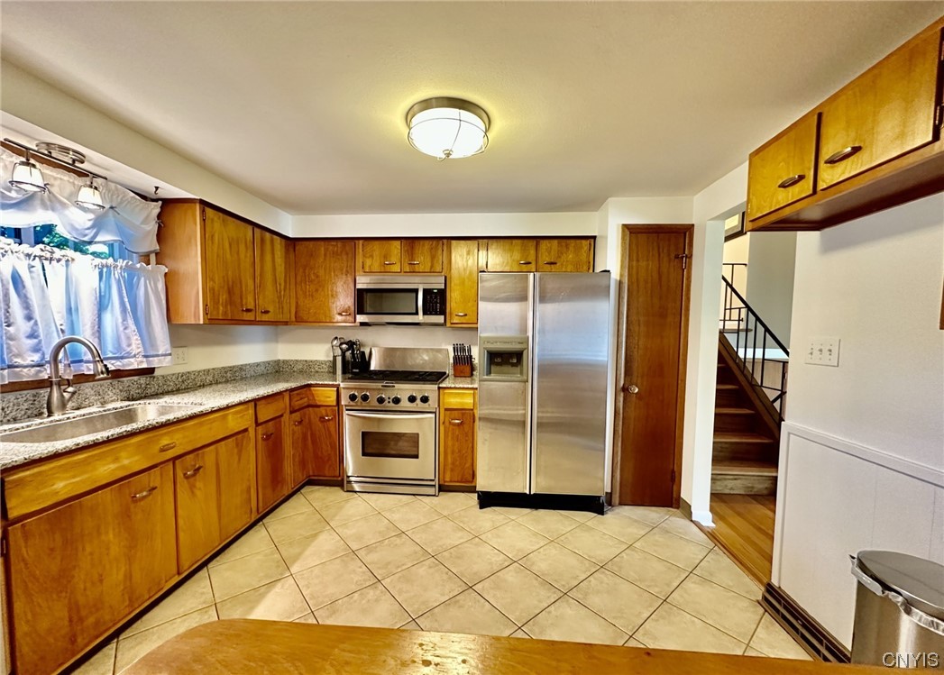 103 Riverine Road Clay, NY 13090 - Photo 7 of 35