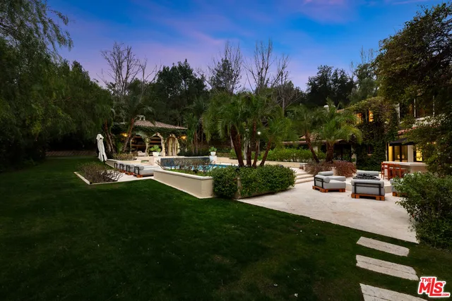 $13,500,000 | 25115 Eldorado Meadow Road, Hidden Hills, CA 91302