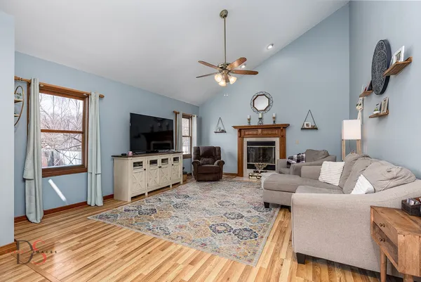 $389,900 | 808 Kimberly Lane, Ottawa, IL 61350