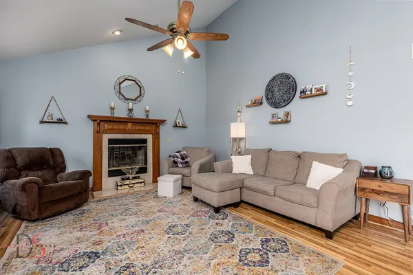 $389,900 | 808 Kimberly Lane, Ottawa, IL 61350