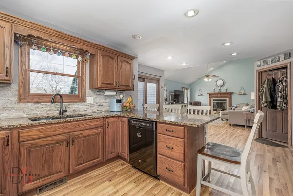 $389,900 | 808 Kimberly Lane, Ottawa, IL 61350