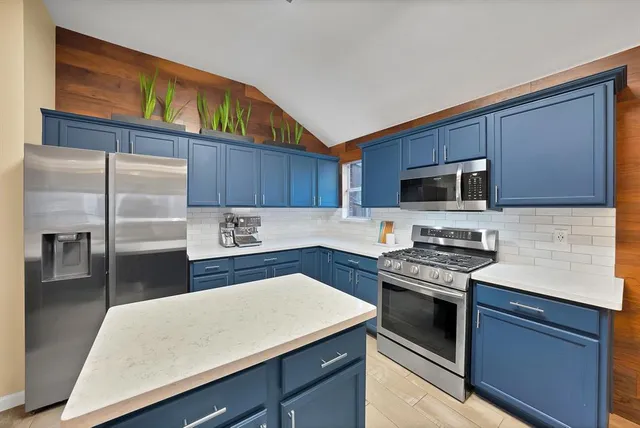 $399,900 | 3204 Berkshire Lane, Corinth, TX 76210