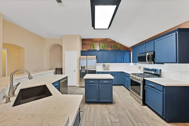 $399,900 | 3204 Berkshire Lane, Corinth, TX 76210