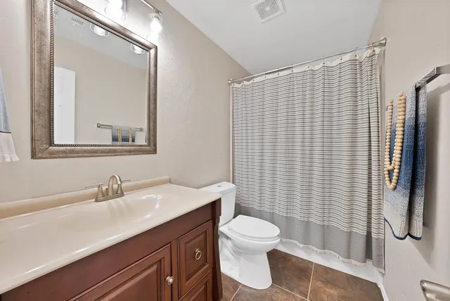 $399,900 | 3204 Berkshire Lane, Corinth, TX 76210