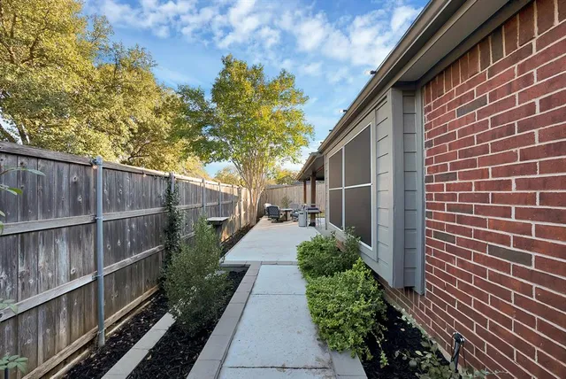 $399,900 | 3204 Berkshire Lane, Corinth, TX 76210