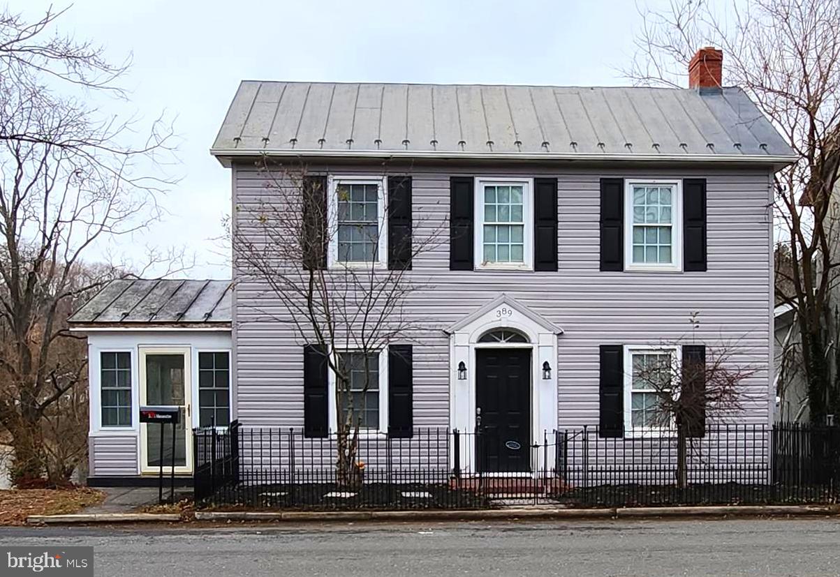 389 North Massanutten St