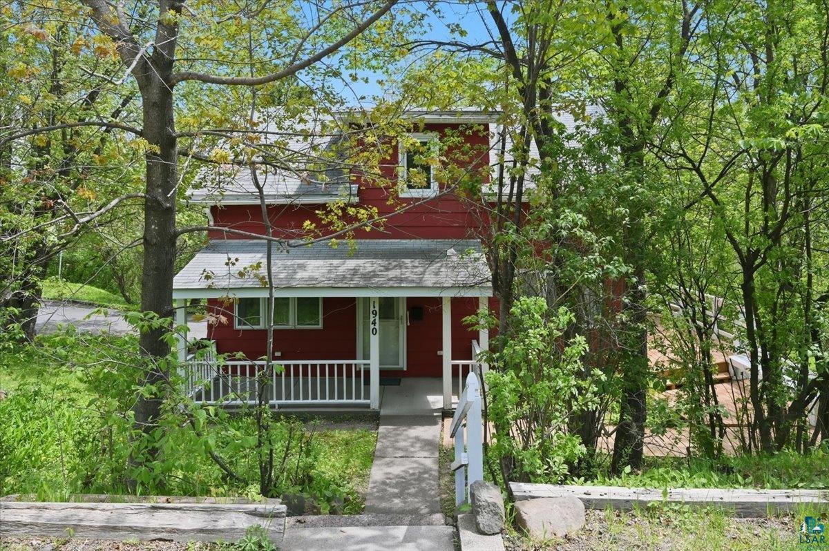 1940 Springvale Road Duluth, MN 55811 - Photo 1 of 20