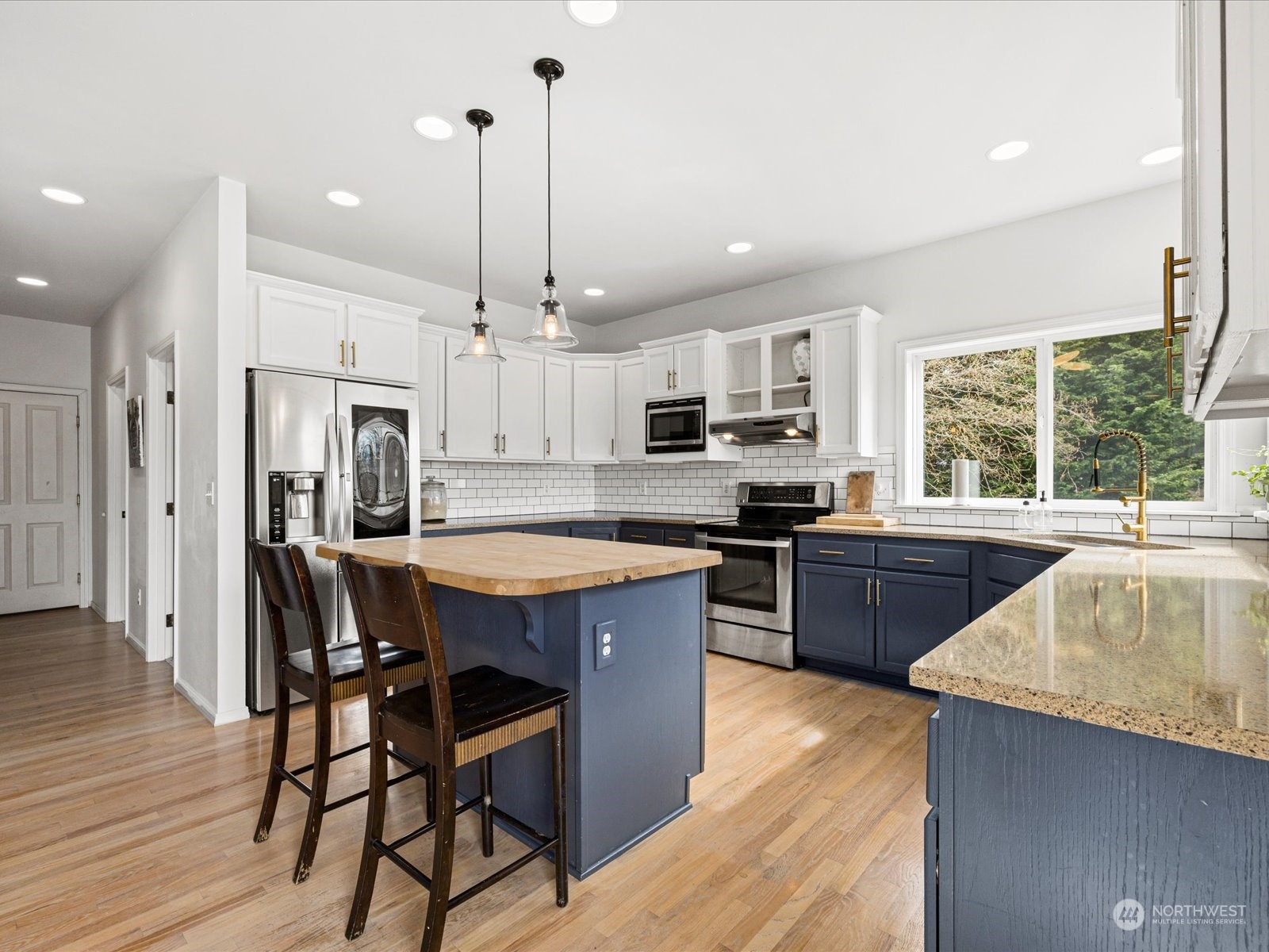 13286 Signe Road Mount Vernon, WA 98273 - Photo 8 of 40 Gallery Image 8