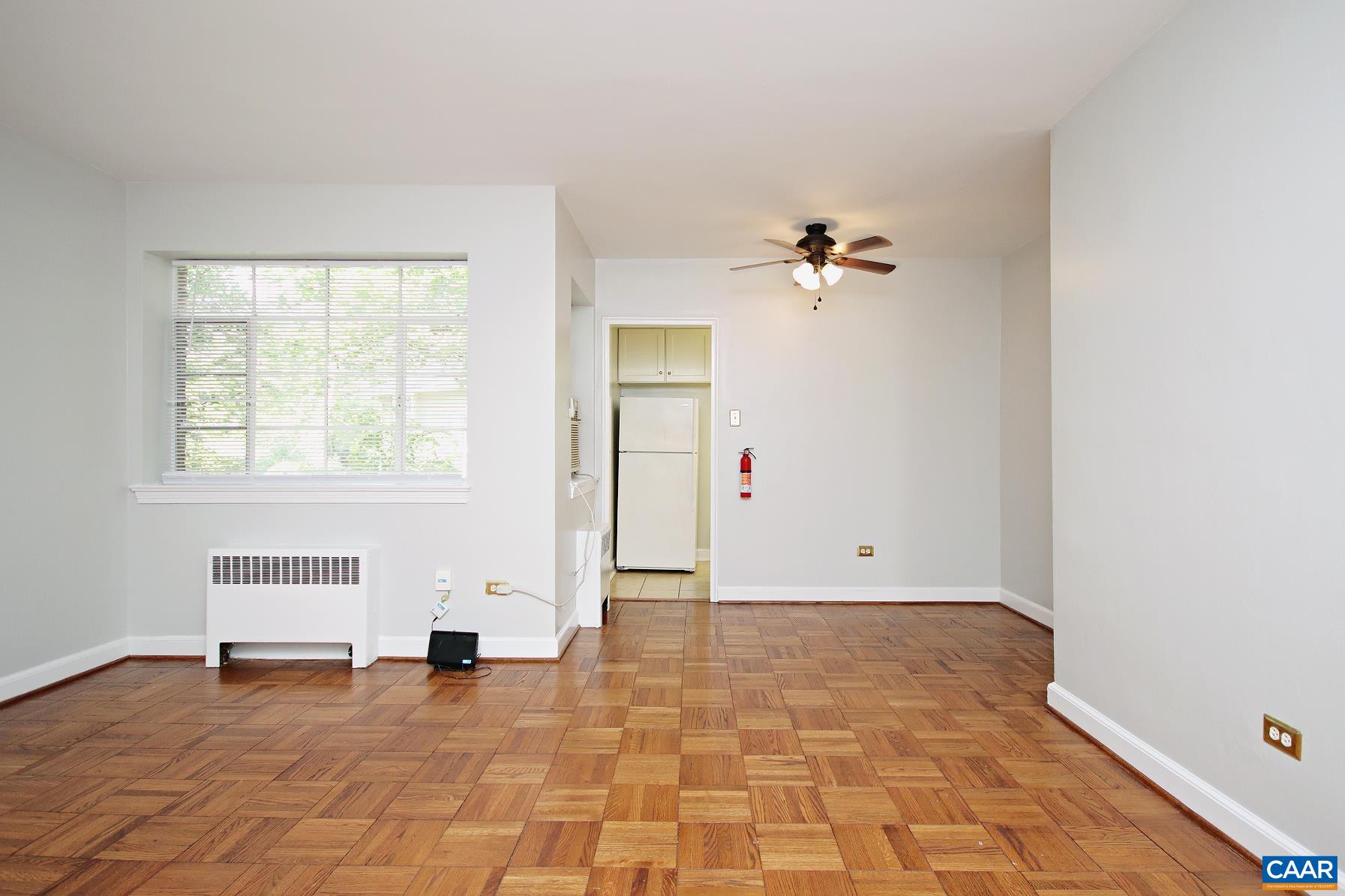 32 University Circle, Unit 202 Charlottesville, VA 22903 - Photo 4 of 10