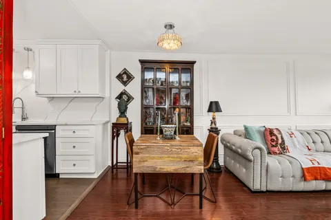 $215,000 | 5100 North Marine Drive, Unit 9H, Chicago, IL 60640