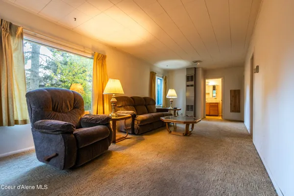$450,000 | 306 Washington Street, Dover, ID 83825