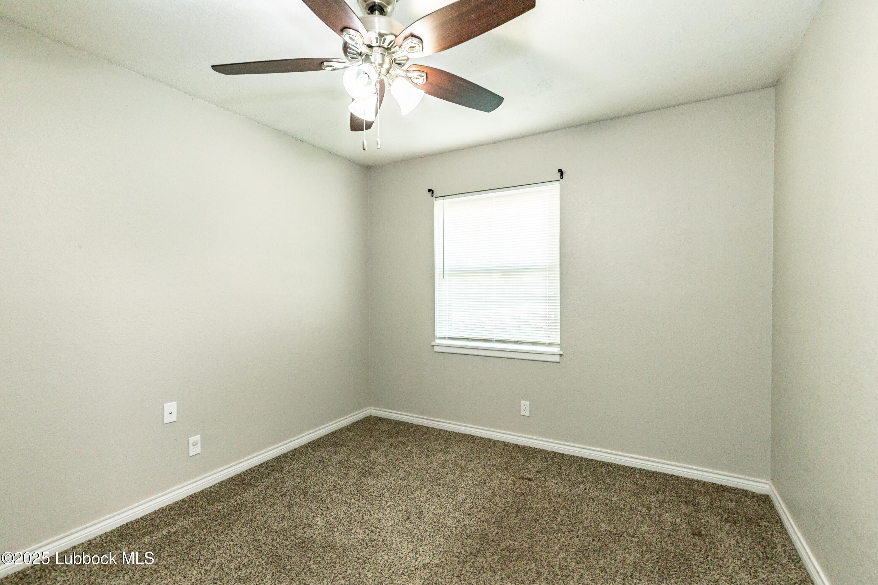 5310 45th Street Lubbock, TX 79414 - Photo 23 of 32 5310 45th-27