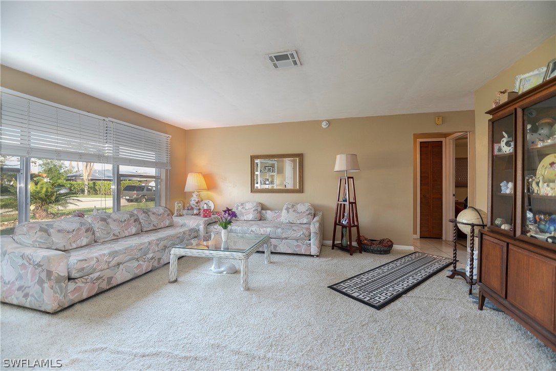 3564 Knollwood Road Fort Myers, FL 33919 - Photo 6 of 29 Gallery Image 6